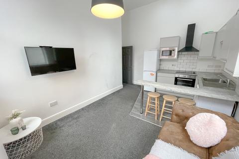 1 bedroom house to rent, Holmes Street, L8 0RH,