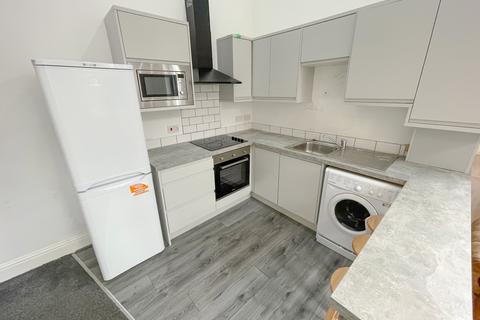1 bedroom house to rent, Holmes Street, L8 0RH,