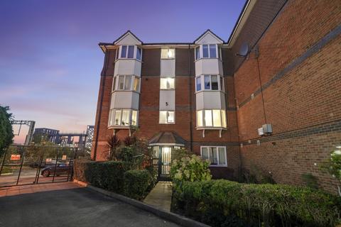 2 bedroom flat for sale, Bunning Way, Barnsbury
