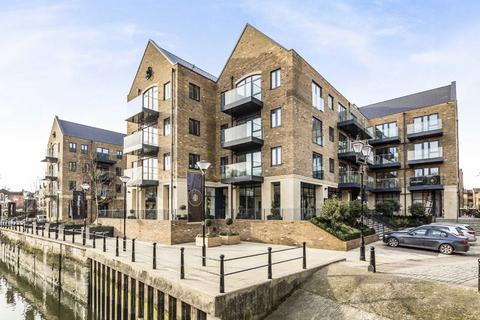 undefined, Lion Wharf Road, Isleworth TW7
