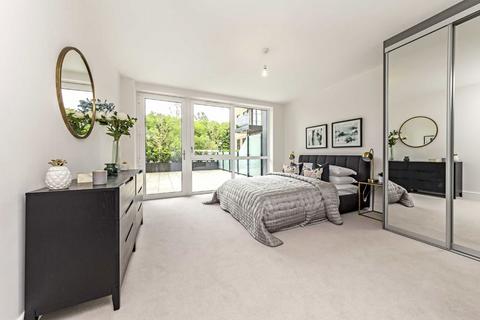 undefined, Lion Wharf Road, Isleworth TW7