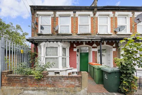 1 bedroom flat for sale, Little Ilford Lane, E12
