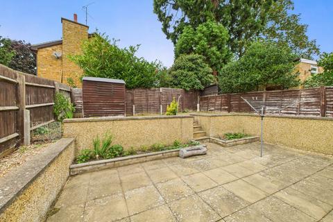 27 Brook Lane, Northampton, NN5 7HL