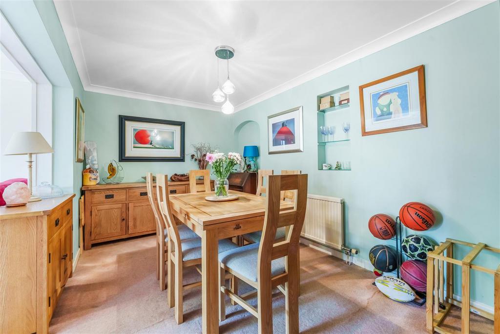 1.6 - dining room.jpg