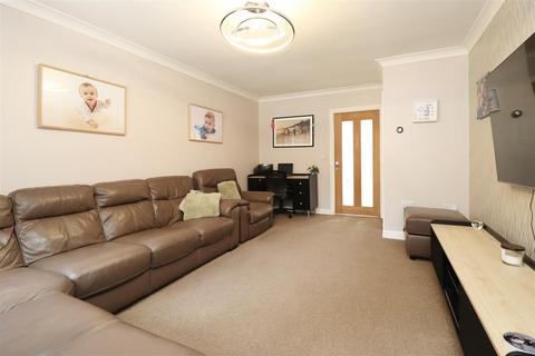 1b Holly Close, Full Sutton, York, YO41 1LY