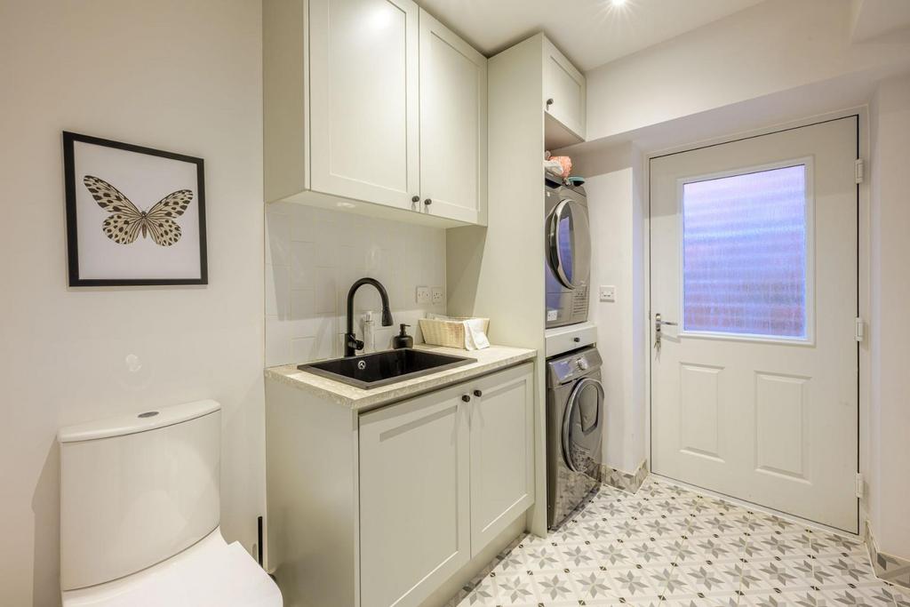 Utility Room + GF WC