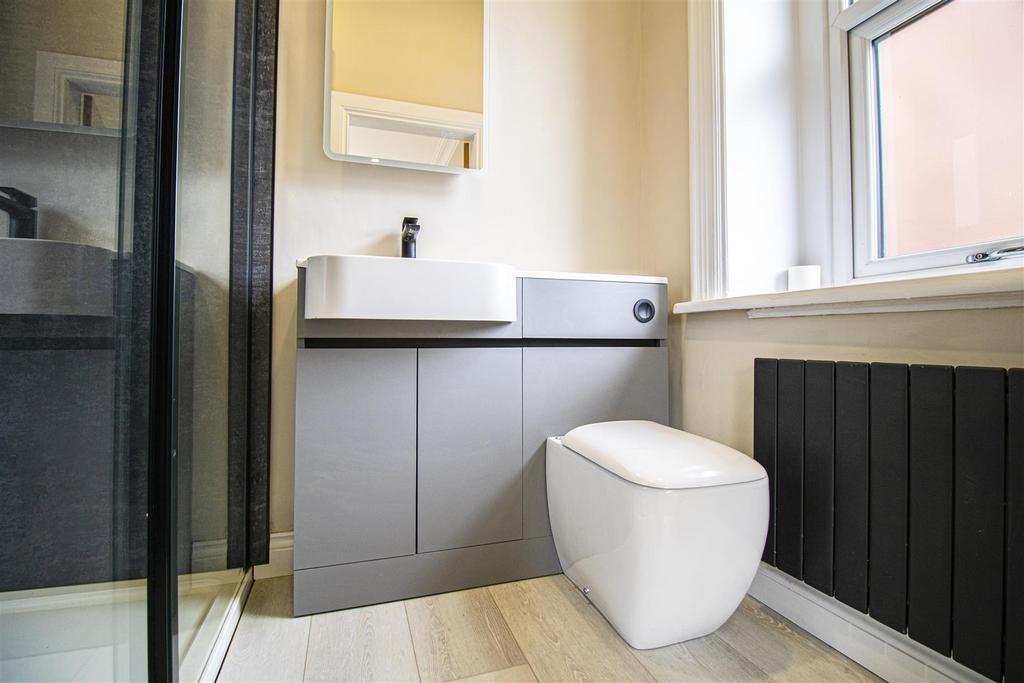 Bedroom 1 En-Suite