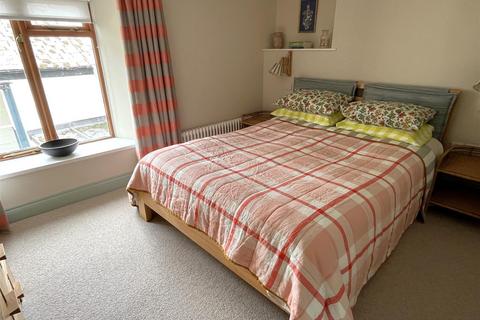 5 Union Place, Fowey, PL23 1BY
