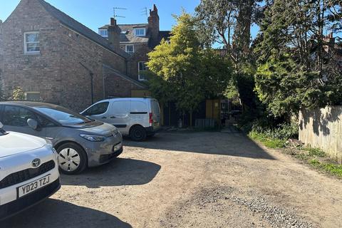 Retail property (high street) for sale, 68 Gillygate York YO31 7EQ