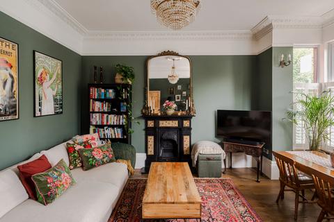 3 bedroom duplex for sale, Dean Road II, London NW2