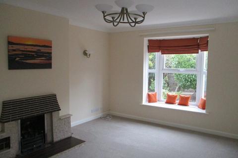 3 bedroom bungalow to rent, Beacon Place, Exmouth