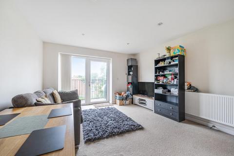 1 bedroom flat for sale, Henry Court, Stanmore HA7