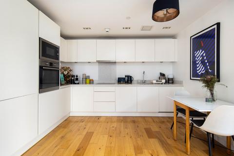 2 bedroom apartment for sale, Cadmium Square, London, E2