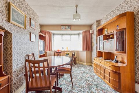 3 bedroom semi-detached house for sale, The Parkway, Iver Heath SL0