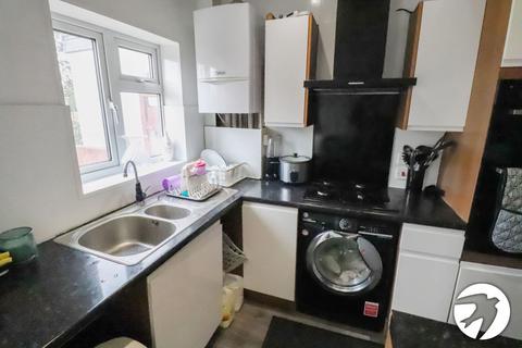 71 Glenview, London, SE2 0SA