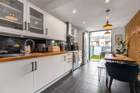 28 Coteford Street, London, SW17 8PB
