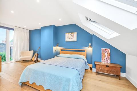 7 Deal Road, London, SW17 9JW