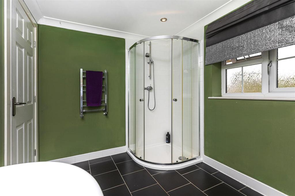 Bramleys Estate Agents - The Fairway - Fixby (47.)