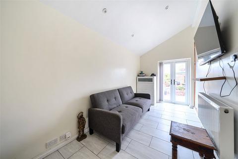 3 bedroom semi-detached house for sale, Wellfield, Gloucestershire GL20