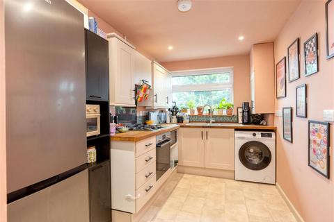 37 Gothic Way, Arlesey, SG15 6TP