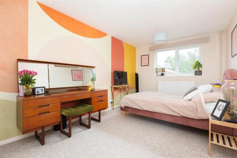 37 Gothic Way, Arlesey, SG15 6TP