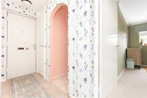 37 Gothic Way, Arlesey, SG15 6TP