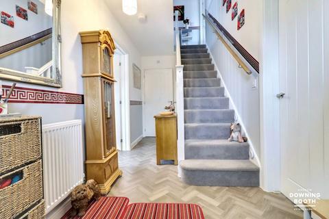 undefined, Linton Close , Fradley WS13