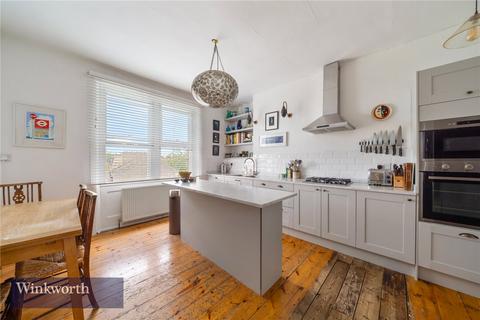 28c Petherton Road, London, N5 2RE