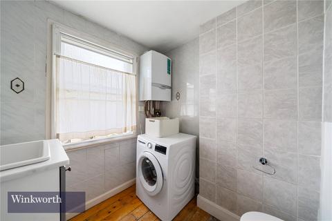 28c Petherton Road, London, N5 2RE