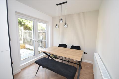 21 Waincliffe Crescent, Leeds, LS11 8EU