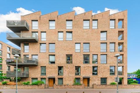 1 bedroom apartment for sale, Isambard Court, Brentford