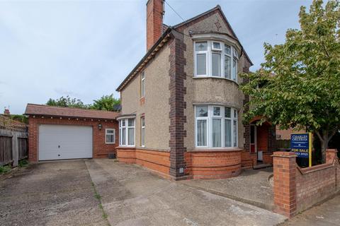 3 bedroom detached house for sale, Park Avenue, Rushden