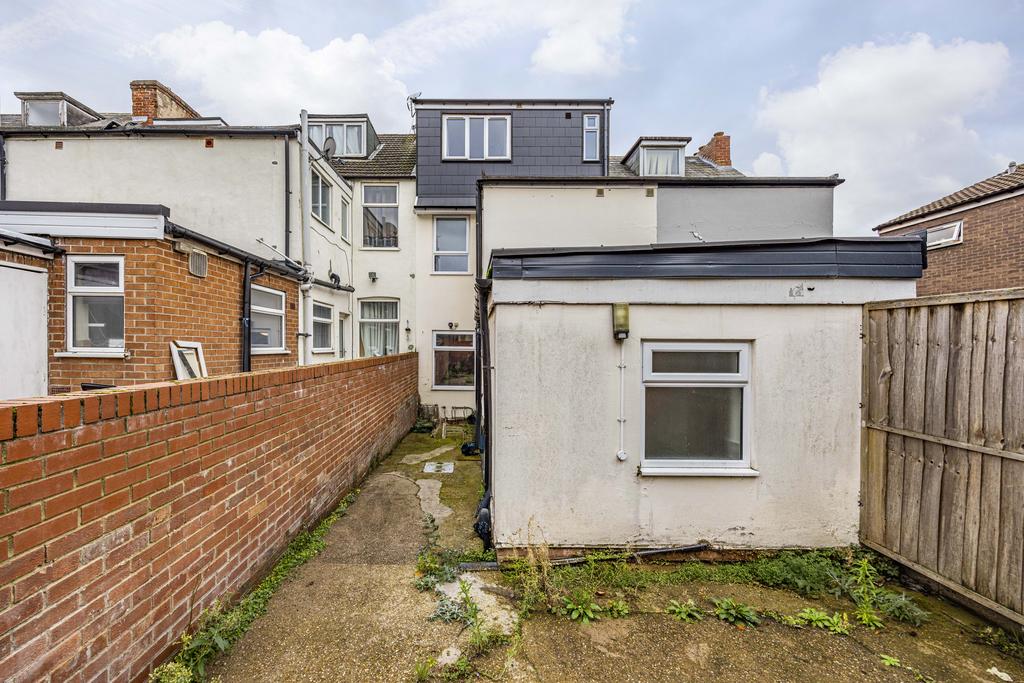 2 Cranmer Grove-22.jpg
