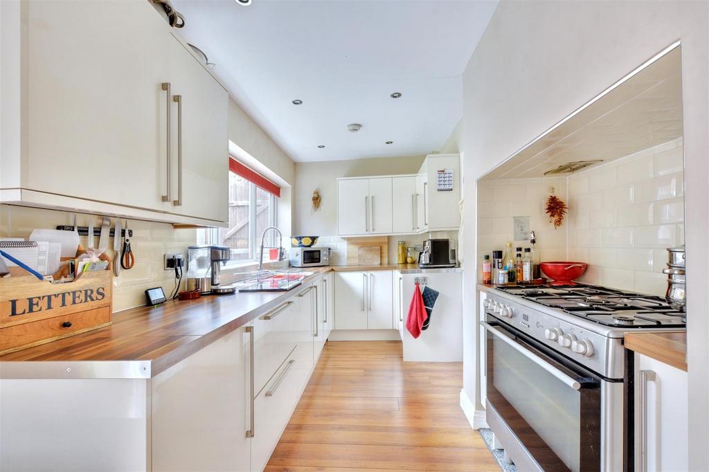 Kitchen 3.jpeg