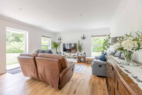 undefined, Purton Lane, Farnham Royal SL2