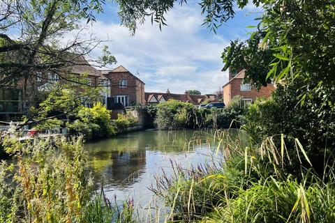 2 bedroom flat for sale, ODDFELLOWS ROAD, NEWBURY RG14