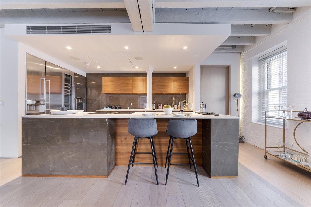 Kitchen/Reception