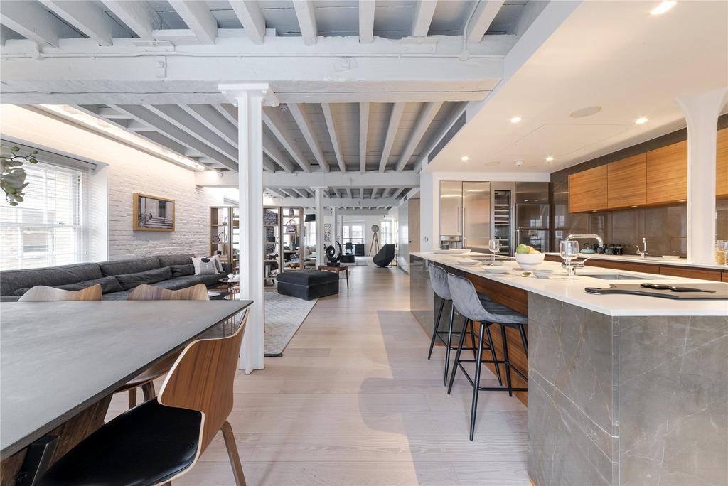 Kitchen/Reception