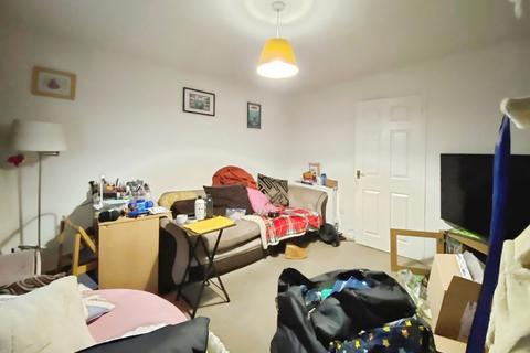 2 bedroom semi-detached house to rent, Evenlode, Banbury OX16