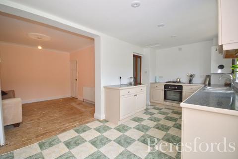 3 bedroom terraced house for sale, Laurel Crescent, Rush Green, RM7