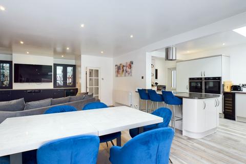 9 Central Road, Portsmouth, PO6 1QE