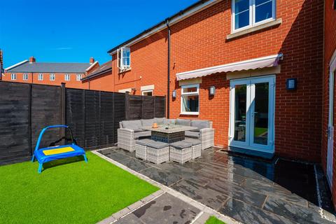 3 Birkbeck Chase, West Wick, Weston-super-mare, BS24 7FW