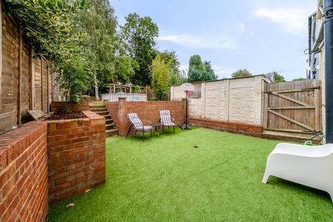 undefined, Warren Avenue, Bromley