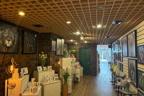 Retail property (high street) for sale, 48 John St Porthcawl CF36 3BD