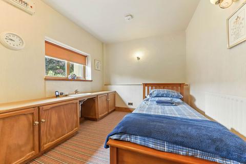 4 bedroom end of terrace house for sale, Ings Hall Farm, Whitehall Road, Leeds