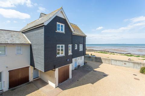 undefined, Island Wall, Whitstable, Kent, CT5
