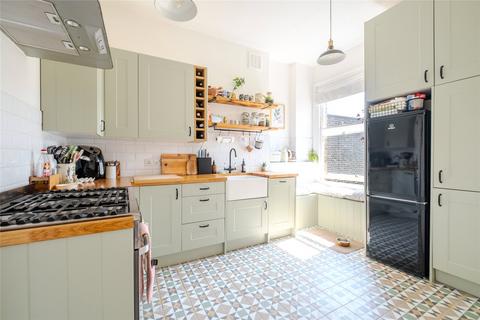 2 bedroom apartment for sale, Barcombe Avenue, London SW2