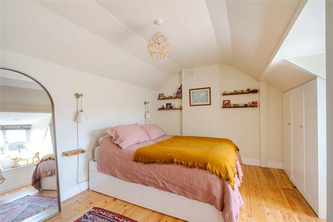 2 bedroom apartment for sale, Barcombe Avenue, London SW2