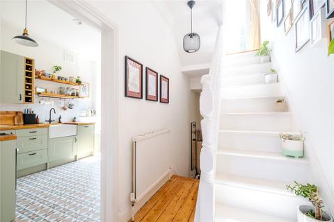 2 bedroom apartment for sale, Barcombe Avenue, London SW2