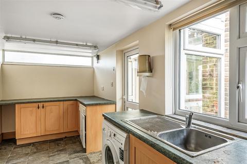 128 Northey Avenue, Sutton, SM2 7HH
